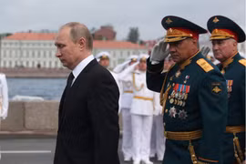 Các chuyên gia kinh tế cho rằng Nga không thể duy trì cuộc chiến ở Ukraine lâu dài