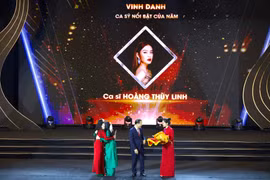 Hoàng Thùy Linh vinh dự nhận giải thưởng 'Ca sĩ nổi bật của năm'