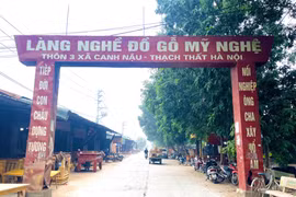 Triển lãm sản phẩm làng nghề mộc Canh Nậu diễn ra ngày 2/3