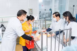 Ngành y tế Thái Bình: Bệnh viện phục vụ nhân dân, thầy thuốc vì nhân dân phục vụ