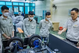 Trường Cơ khí - Ô tô, Đại học Công nghiệp Hà Nội: Điểm sáng trong đào tạo và nghiên cứu công nghệ ứng dụng