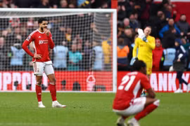 Sau Everton, tới lượt Nottingham Forest bị ban tổ chức giải Ngoại hạng Anh trừ điểm