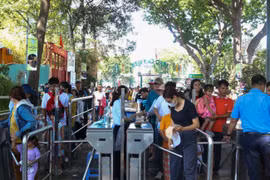 TP Hồ Chí Minh đón khoảng 325 nghìn lượt du khách dịp lễ 30/4 và 1/5