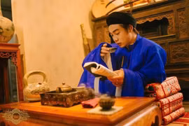 Người trẻ tìm lối đi riêng lan tỏa cổ phục Việt trong đời sống đương đại