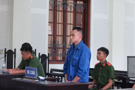 Ngày đền tội của gã trai bán bạn gái cho người đàn ông khác mua làm vợ