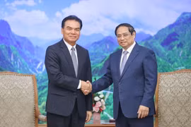 Việt Nam - Lào: Chú trọng đẩy nhanh tiến độ các dự án kết nối cơ sở hạ tầng giao thông chiến lược