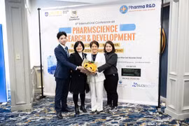 SUNKOVIR và Sao Thái Dương sánh vai cùng các cường quốc dược phẩm tại Boston, Mỹ