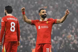 Liverpool thắng ngược Leicester, Man City hòa thất vọng trước Everton