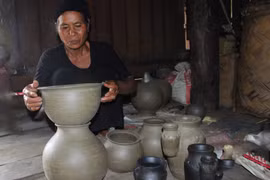 Gốm cổ M'nông Rlăm: Di sản sống giữa đại ngàn