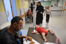 Liên hợp quốc tiêm phòng bại liệt cho trẻ em Gaza trong thời gian ngừng bắn