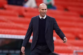 HLV Zidane báo tin buồn cho các câu lạc bộ