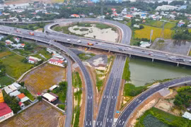 Tập trung nguồn lực thi công, đưa cao tốc Bến Lức - Long Thành vào khai thác