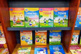 Giảm giá SGK góp phần tích cực trong phát triển kinh tế - xã hội 5 tháng đầu năm