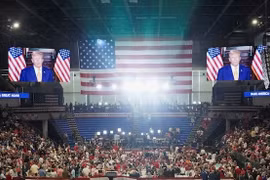 Bầu cử Mỹ 2024: Bà Harris và ông Trump tranh cãi về ngày tranh luận