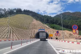 Gấp rút thi công cao tốc Diễn Châu - Bãi Vọt để thông xe vào ngày 30/6