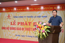 Tổng công ty Thuốc lá Việt Nam quyên góp 10 tỷ đồng ủng hộ đồng bào bị lũ lụt do cơn bão số 3