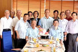 Nhà báo Trần Thu Đông và ký ức phóng viên chiến trường năm ấy