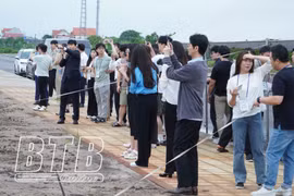Đoàn nhà báo Hàn Quốc thăm và làm việc tại khu công nghiệp Liên Hà Thái (Thái Bình)