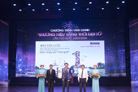 Amway vinh dự nhận giải thưởng Thương hiệu vàng phát triển bền vững