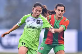 Huỳnh Như chia tay câu lạc bộ Lank FC