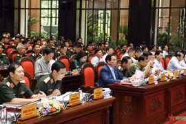 Toàn quân đoàn kết, thống nhất, chủ động sáng tạo, hoàn thành xuất sắc nhiều nhiệm vụ