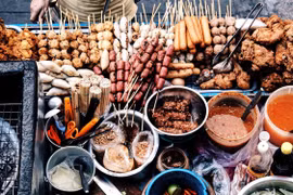 Mối lo nguy cơ ngộ độc thực phẩm từ thức ăn đường phố