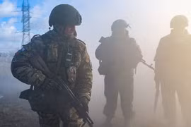 Ukraine tấn công trường bắn lớn nhất của Nga và nhiều cơ sở quân sự khác