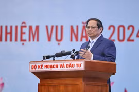 Tập trung thực hiện hiệu quả, thực chất cơ cấu lại nền kinh tế gắn với đổi mới mô hình tăng trưởng