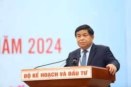 Khắc phục đầu tư công dàn trải để tạo ra “quả đấm thép” cho đột phá hạ tầng