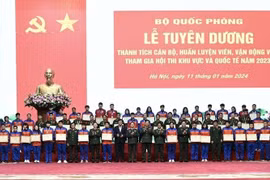 Bộ Quốc phòng tuyên dương thành tích cán bộ tham gia hội thi khu vực và quốc tế năm 2023