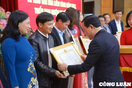 Thanh Hoá tặng Bằng khen cho cá nhân, tập thể có thành tích xuất sắc trong hoạt động Báo chí - Xuất Bản