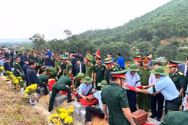 Hà Tĩnh: Truy điệu, an táng 11 hài cốt liệt sỹ hy sinh tại Lào