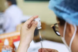 Hà Nội và TP. Hồ Chí Minh được phân vắc xin phòng COVID-19 cho trẻ nhiều nhất