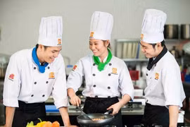 Việt Nam chưa cấp phép đưa người lao động sang Hàn Quốc làm giúp việc, vệ sinh, đầu bếp