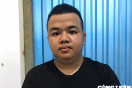 Bắt thanh niên giả danh Công an, mua bán trái phép hàng trăm tài khoản ngân hàng