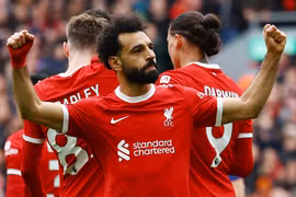 Salah rực sáng, Liverpool leo lên đỉnh BXH Ngoại hạng Anh 2023/24