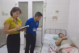 Lào Cai: Liên tiếp xảy ra 2 vụ ngộ độc ăn nấm rừng, 7 người phải nhập viện
