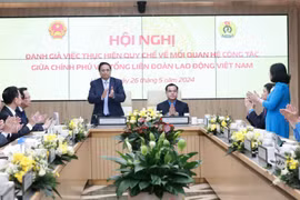 Thủ tướng Phạm Minh Chính: Nghiên cứu chính sách giảm giờ làm đối với người lao động
