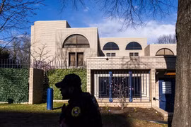 Người đàn ông tự thiêu bên ngoài Đại sứ quán Israel ở Washington