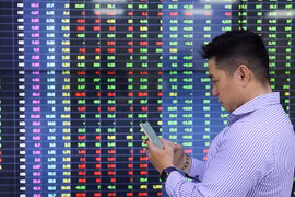 VN-Index tăng tiếp hơn 7 điểm, khối ngoại mua ròng