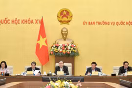 Thống nhất trình Quốc hội xem xét giảm 2% thuế giá trị gia tăng, nhằm kích cầu tiêu dùng