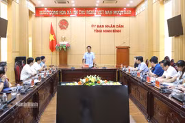 Lấy ý kiến các dự thảo Báo cáo, Tờ trình, Nghị quyết trình tại Kỳ họp giữa năm HĐND tỉnh Ninh Bình