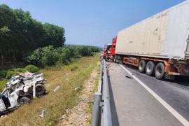 Đầu tư mở rộng cao tốc Cam Lộ - La Sơn để bảo đảm an toàn giao thông
