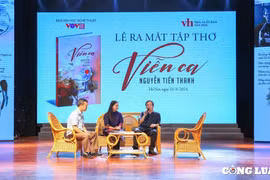 Nhà báo, nhà thơ Nguyễn Tiến Thanh ra mắt công chúng tập thơ 'Viễn ca'