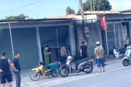 Nổ lớn làm sập nhà, ít nhất một người chết