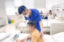 Bé 7 tuổi bị nhồi máu não hiếm gặp