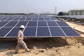Bộ Công Thương đề xuất mua điện mặt trời dư với giá 671 đồng/kWh