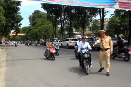 Thanh Hoá: Ra quân tuần tra, xử lý vi phạm giao thông liên quan đến học sinh