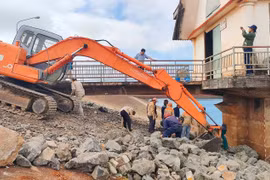 Gia Lai: Đã khắc phục được sự cố thủng đập thủy lợi Ia Ring