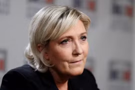Phe cực hữu Pháp chỉ trích việc bà Le Pen bị 'trả thù chính trị'